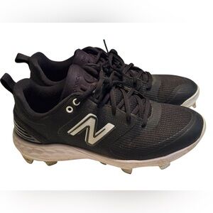 New Balance Men’s 8 Women’s 9.5 Black Baseball Softball Cleats NICE